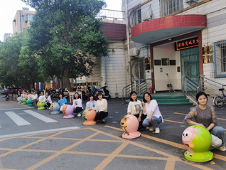 展教师风采  绘石墩形象  —...