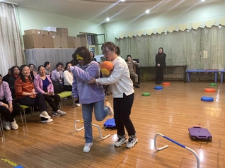 “浓情三八节，幸福暖人心”